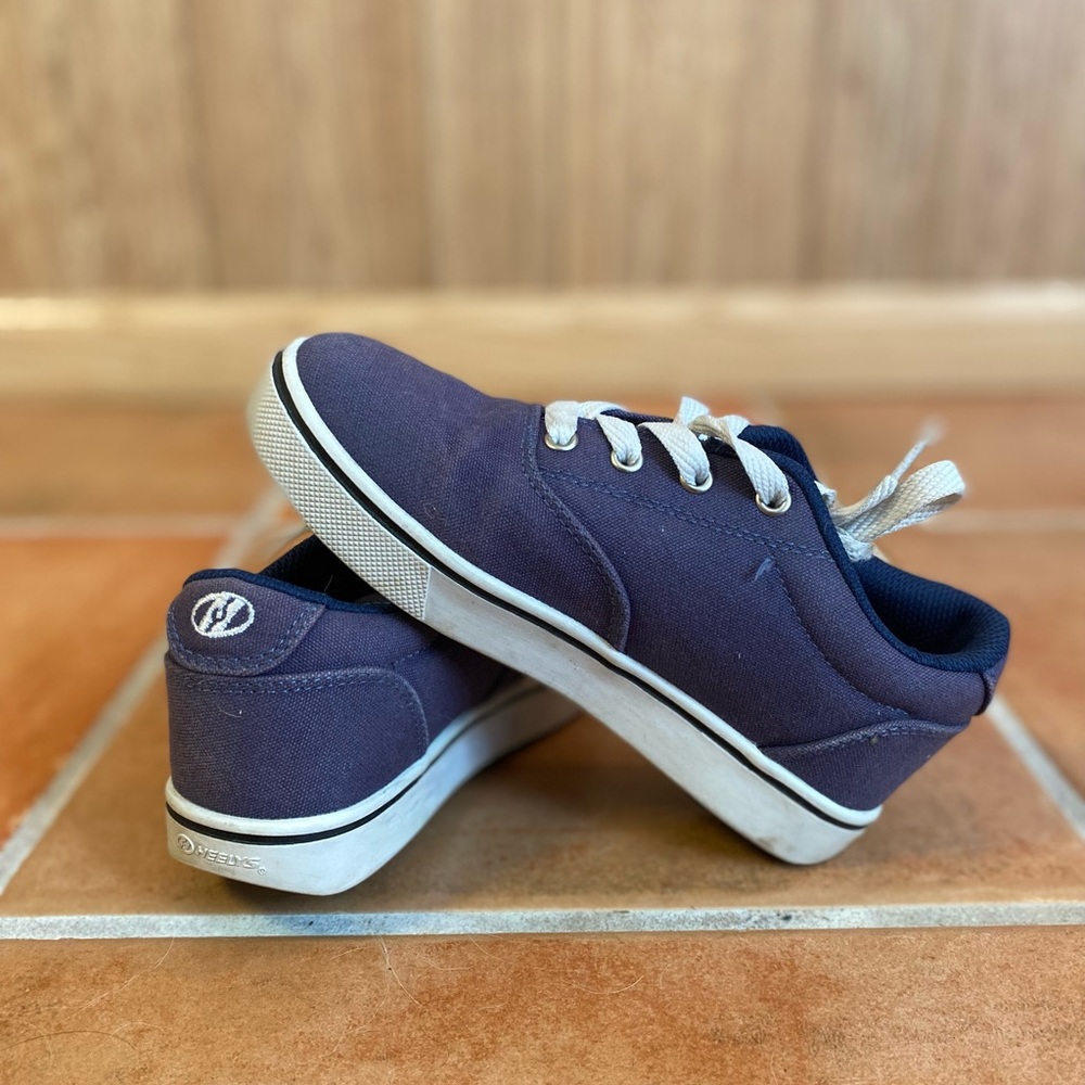 Heelys Purple Size 2 Kids